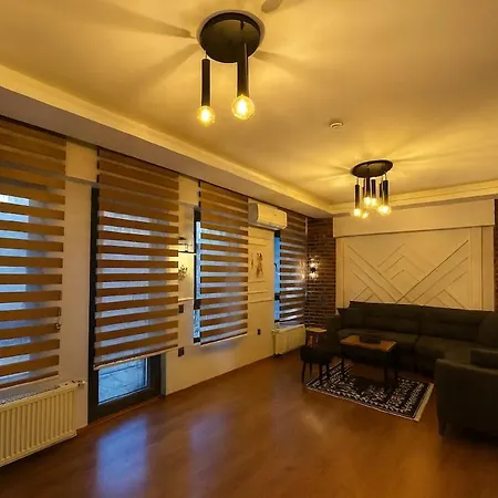 Guestport No 4 Luxury Suite, Galata Tower View, Balcony, 2 Bathrooms * איסטמבול