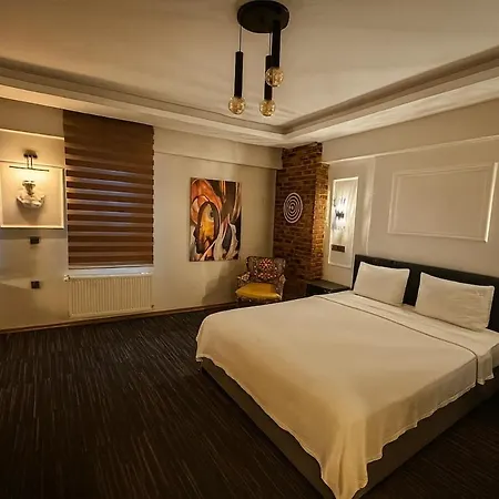 דירה Guestport No 4 Luxury Suite, Galata Tower View, Balcony, 2 Bathrooms *